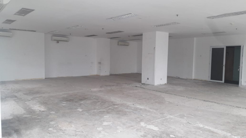 Dijual 2 Unit Gedung Perkantoran One Wolter Place di Jl. Woltermongonsidi Kebayoran Baru