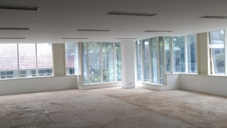 Dijual 2 Unit Gedung Perkantoran One Wolter Place di Jl. Woltermongonsidi Kebayoran Baru