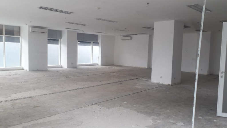 Dijual 2 Unit Gedung Perkantoran One Wolter Place di Jl. Woltermongonsidi Kebayoran Baru