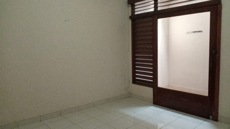 rumah bagus di jl saidi cipete