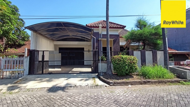 Rumah di Jalan Raya Gayungsari, Surabaya