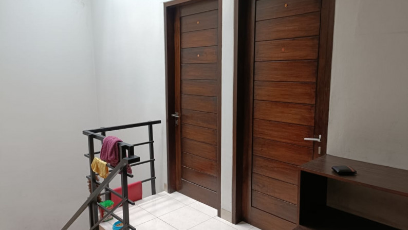 Dijual Rumah Tinggal Daerah Green Ville, Jakarta Barat