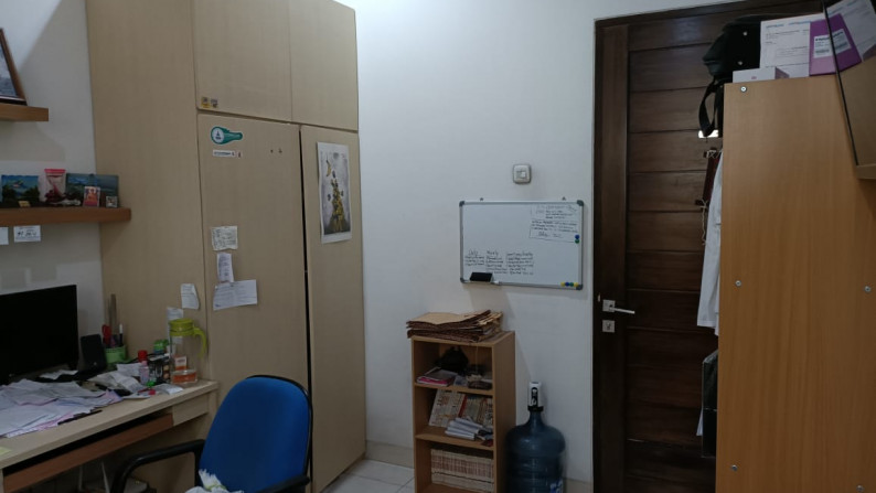 Dijual Rumah Tinggal Daerah Green Ville, Jakarta Barat