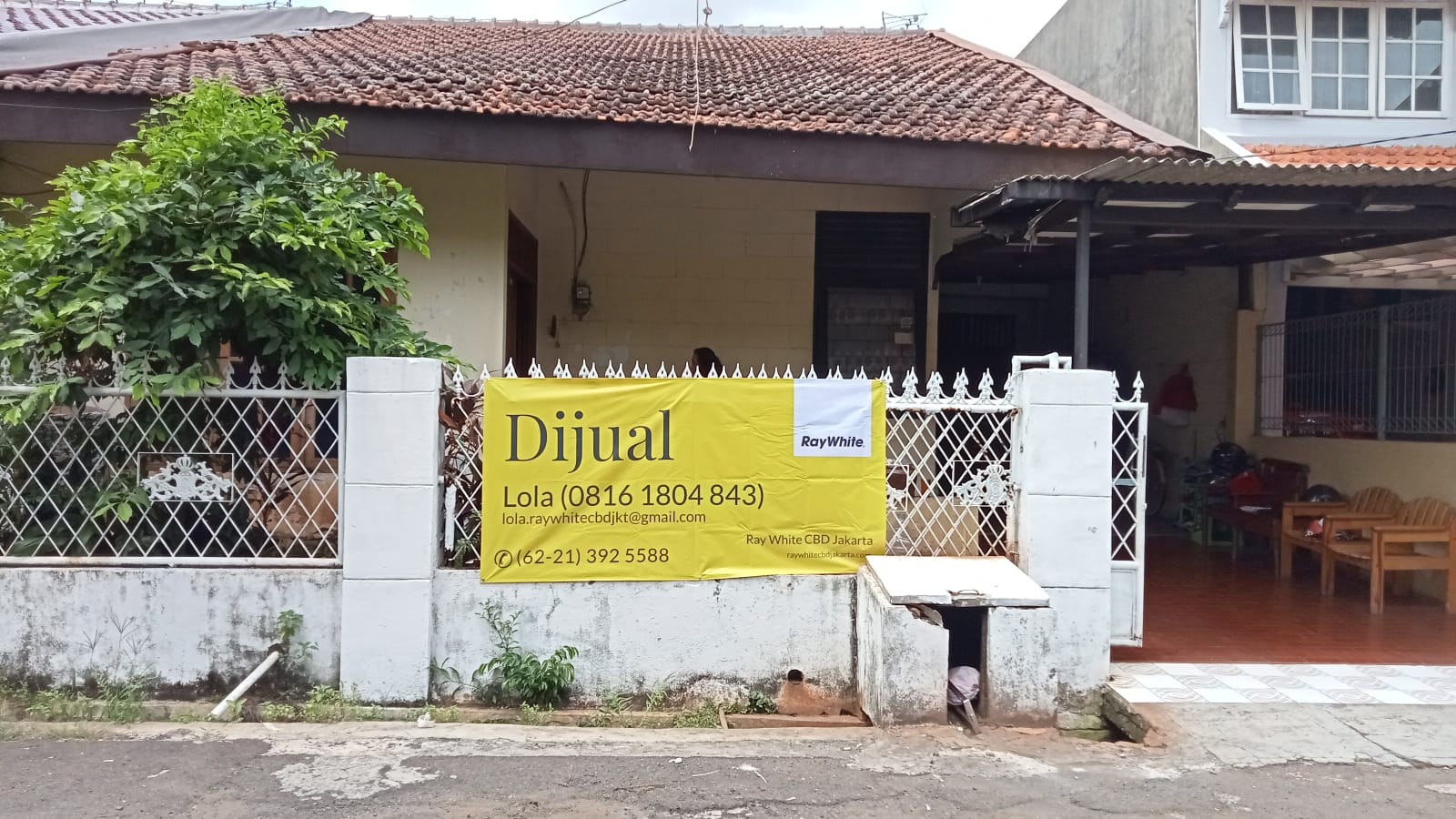 Rumah dijual cepat di Jl. Permata 1 - kompleks Sek Neg - Kebayoran Lama