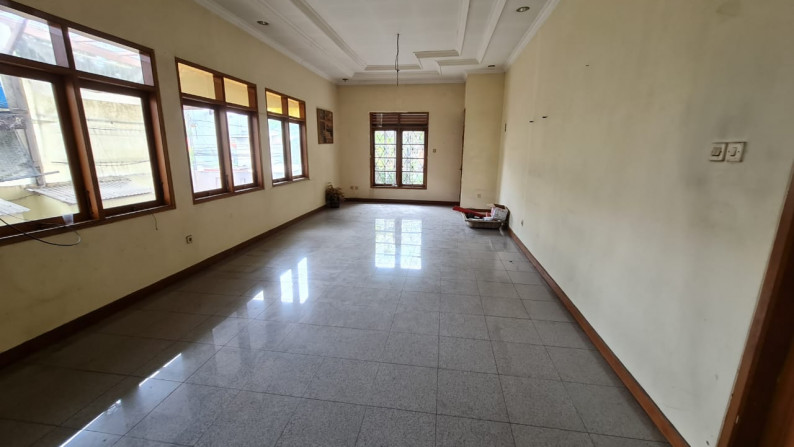 Rumah Besar 2 Lantai di Arcamanik Bandung