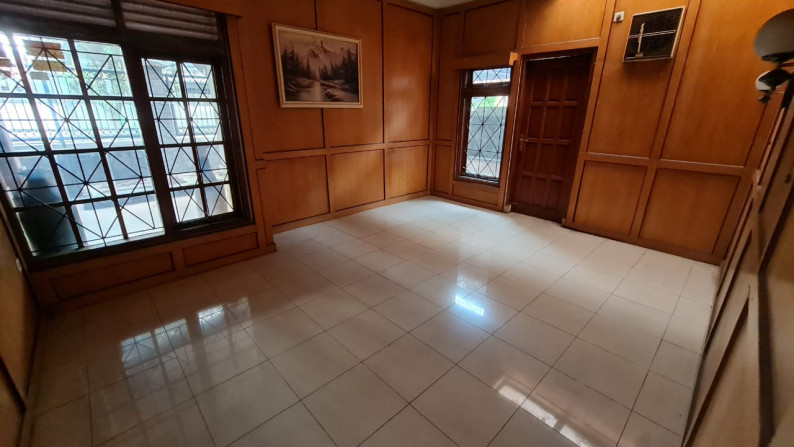 Rumah Besar 2 Lantai di Arcamanik Bandung