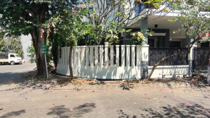 Rumah Full Furnish di Central Park A Yani, Surabaya