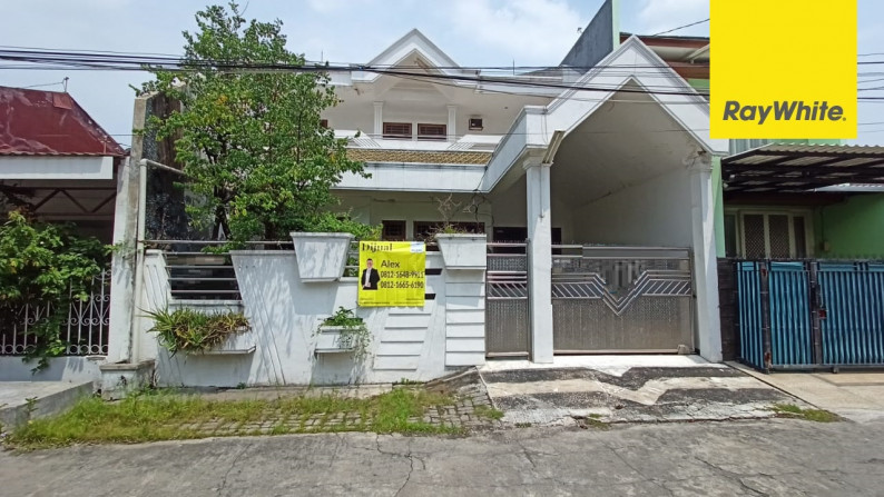 Rumah 2,5 lantai di Babatan Pantai Utara, Surabaya