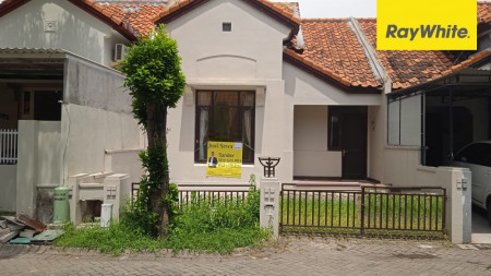 Rumah di Taman Puspa Sambikerep, Surabaya