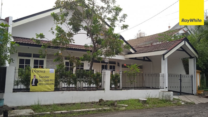 Rumah di Griya Babatan Mukti, Surabaya Barat