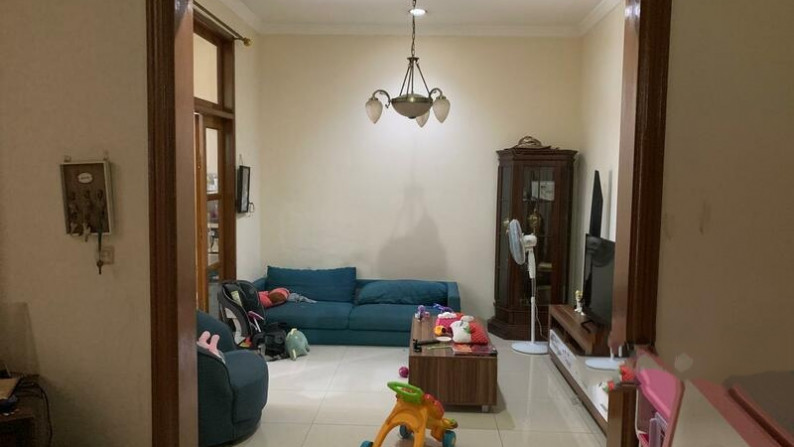 Hot Offer. Rumah Bagus Kencana Loka, Bsd City