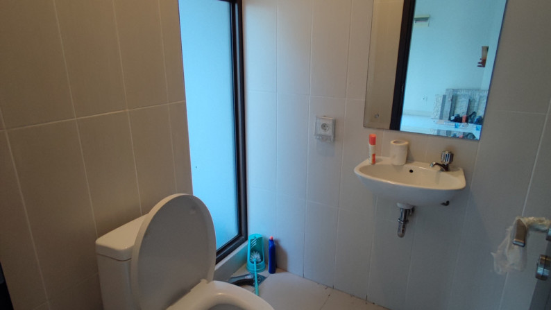 Best Price. Rumah Cluster Precia, The Eminent, Bsd
