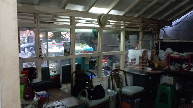 Rumah Klasik 2 Lantai Jalan C.Simanjuntak Terban Gondokusuman Yogyakarta