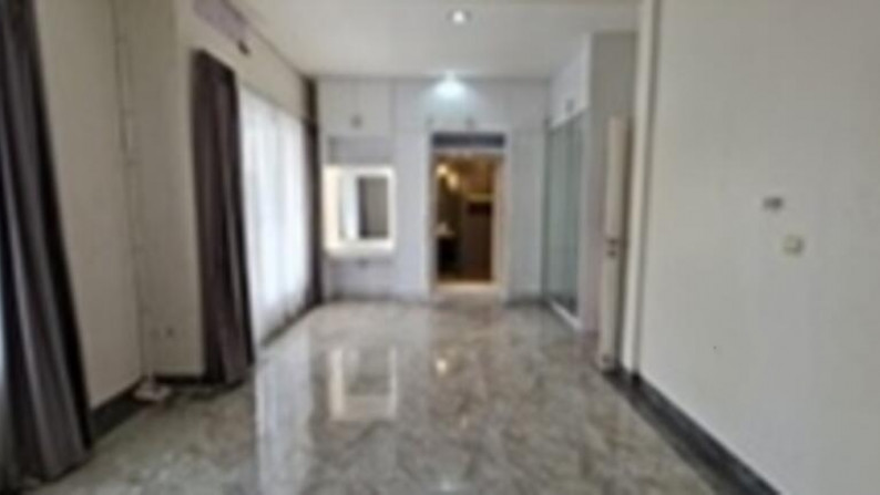 Best Price. Rumah Villa Melatimas, Serpong