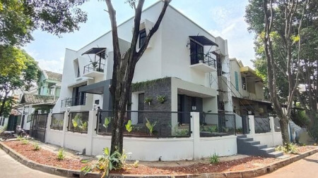 Best Price. Rumah Bagus Puspita Loka, BSD City