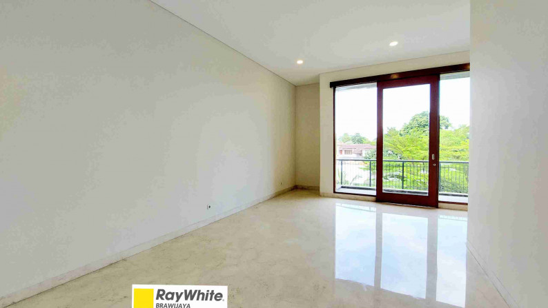 BRAND NEW HOUSE DI AMPERA, JAKARTA SELATAN, DALAM KOMPLEKS,SIAP HUNI, 4 BR