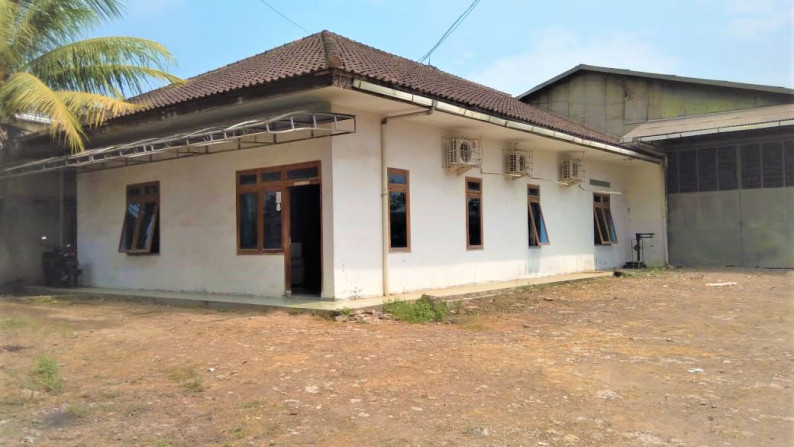 Rumah Ex Kantor dan Gudang @Jl Padat Karya, Campang Raya Sukabumi, Lampung