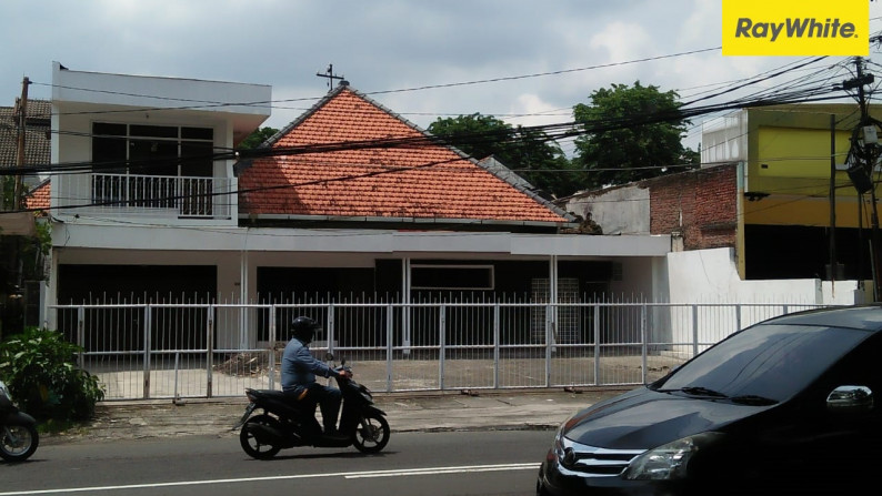 Rumah di Jalan Indragiri, Darmo, Surabaya