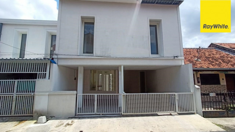 Rumah 2 lt di Jl Ngagel Mulyo, Surabaya