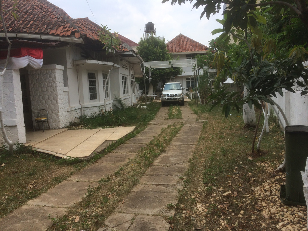 Dijual Rumah besar di Pegangsaan Menteng