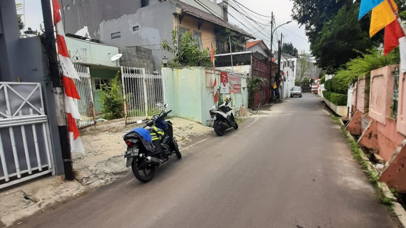 Cipete cilandak dekat citos luas 647 tanah ngantong hanya 200 m ke tb simatupang