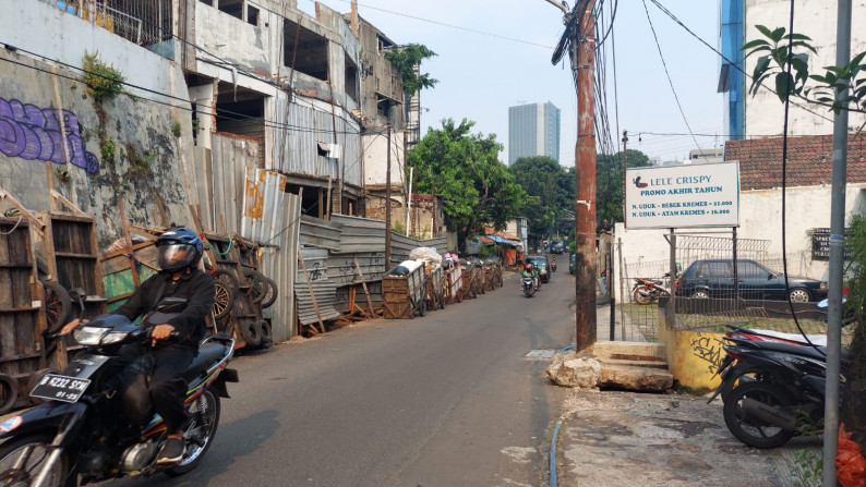 Rumah Lokasi Strategis, Bagus, Kawasan Premium di Jakarta Selatan @Bangka