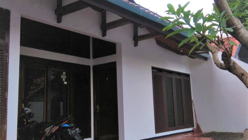 Rumah Siap Berada Ditengah Kota Jakarta @Sungai Sambas, Kebayoran Baru