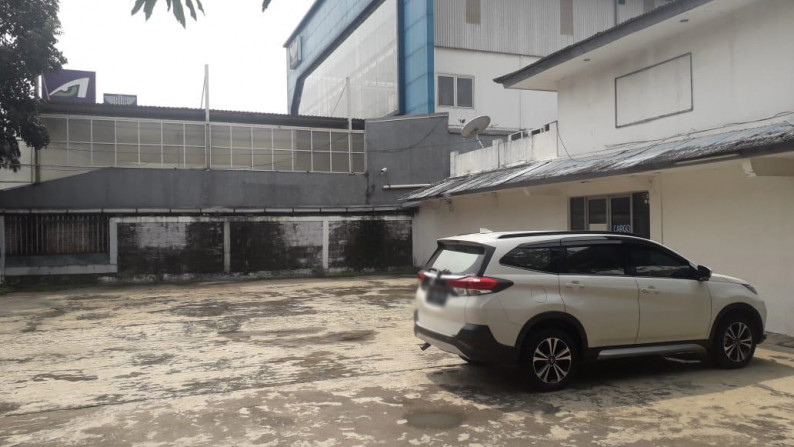 Dijual Ruang Usaha dan Lokasi Strategis Pinggir Jalan Raya @Rempoa