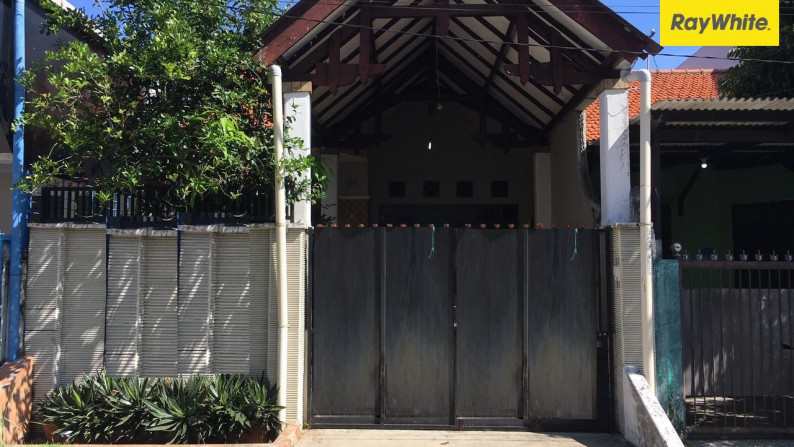 Rumah di Jalan Kupang Jaya, Surabaya Barat