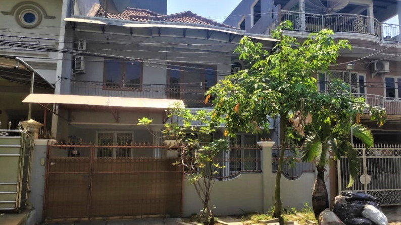 DI JUAL RUMAH DI TAMAN PALEM LESTARI *0024-MAR