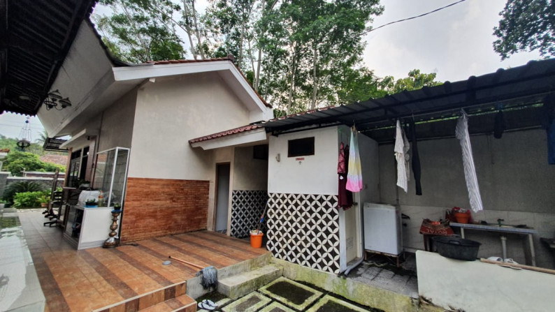 Rumah dg Joglo Berlahan Luas di Jl. Turi km.3, Sleman - DI.Yogyakarta