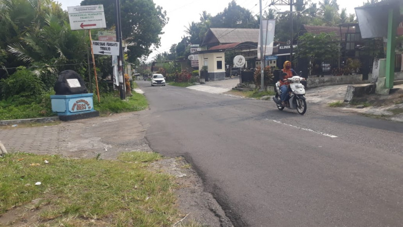 Rumah dg Joglo Berlahan Luas di Jl. Turi km.3, Sleman - DI.Yogyakarta