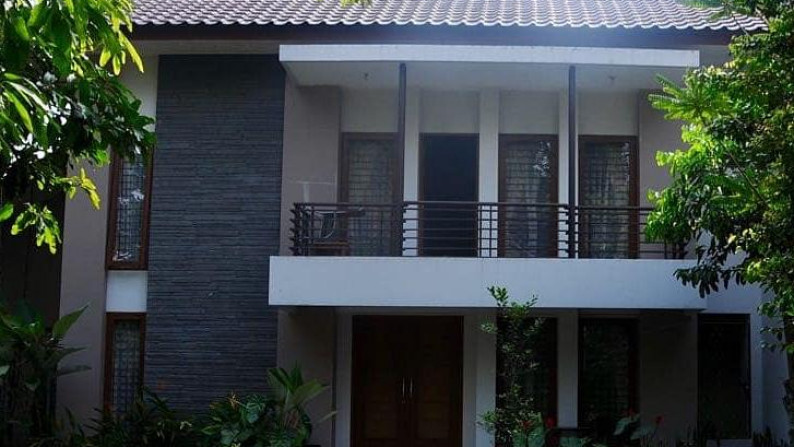 Dijual rumah di Sariwangi