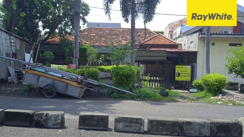 Rumah di Dukuh Kupang Utara, Surabaya