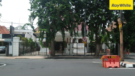 Kantor Pusat Kota di Raya Darmo, Surabaya