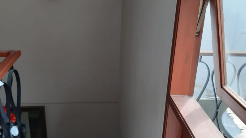 Rumah Minimalis, Exterior dan Interior Elegan, Hunian Nyaman @Mahagoni Park, Bintaro