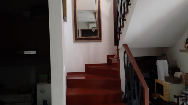 Rumah Minimalis, Exterior dan Interior Elegan, Hunian Nyaman @Mahagoni Park, Bintaro