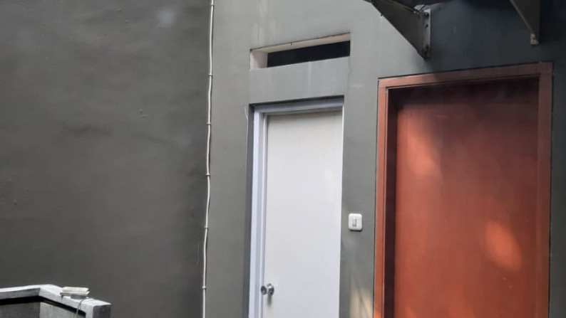 Rumah Minimalis, Exterior dan Interior Elegan, Hunian Nyaman @Mahagoni Park, Bintaro