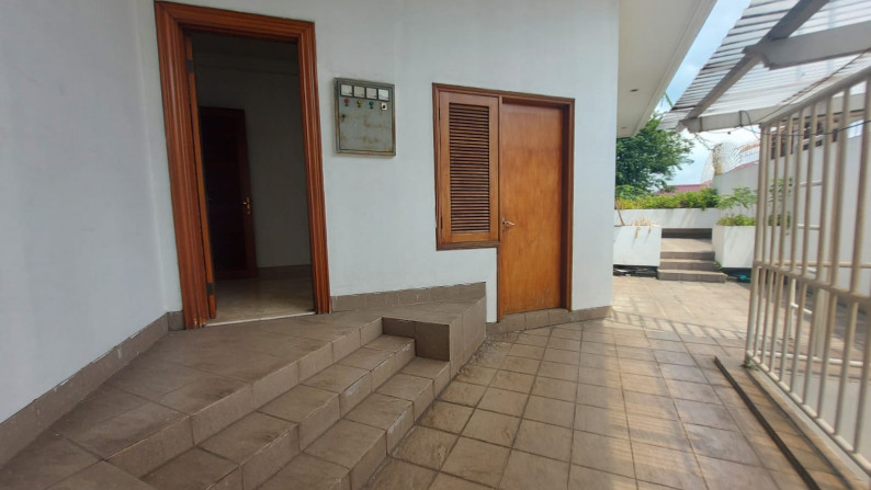 luxury house for rent in pondok indah