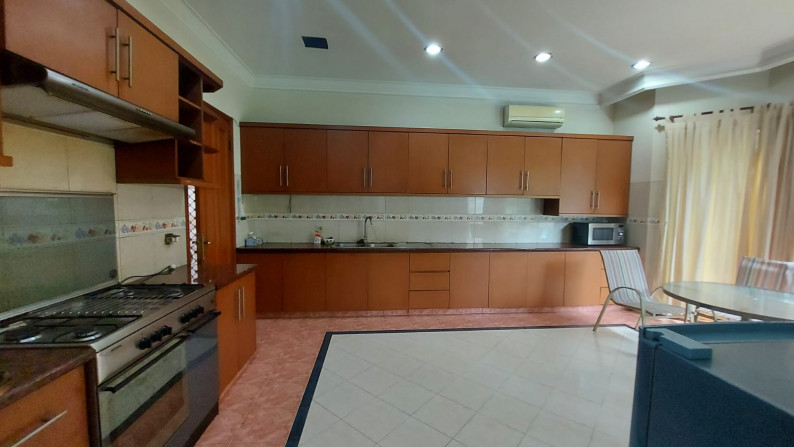 luxury house for rent in pondok indah