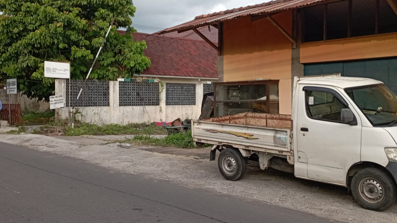 TANAH 1406 METER PERSEGI HANYA BEBERAPA METER DR JL RAYA SOLO - YOGYA KM 9