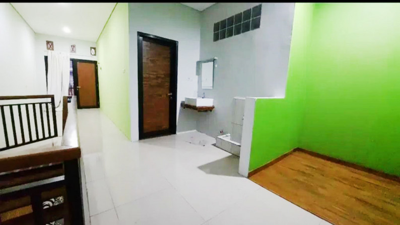 Rumah Bagus Di Cucur Timur, Bintaro Jaya  Sektor 4