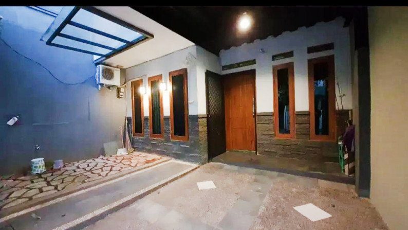 Rumah Bagus Di Cucur Timur, Bintaro Jaya  Sektor 4