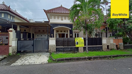 Rumah di Jl Jimbaran Gununganyar Rungkut, Surabaya