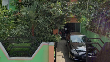 Dijual Rumah Tinggal di Babakan Jeruk