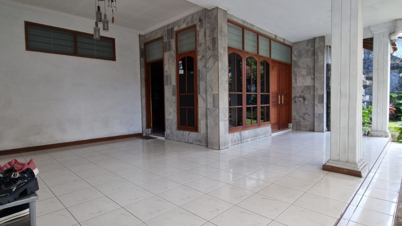 Dijual Rumah Tinggal dan Kost di Mainroad Ciumbuleuit Bandung