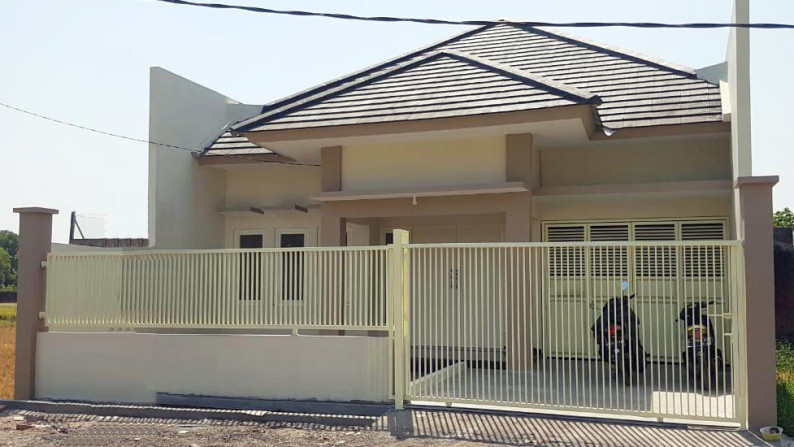 Rumah di Pondok Buana Sidoarjo, Pusat Kota Sidoarjo, Rumah Baru Gress, Siap Huni