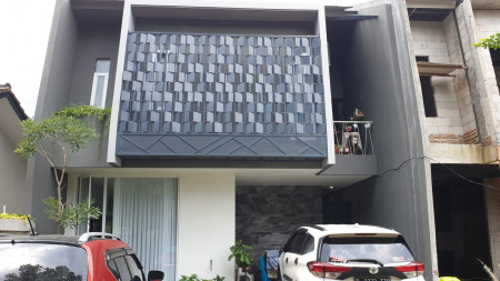 Rumah Brand New bagus, nyaman siap huni dalam Cluster