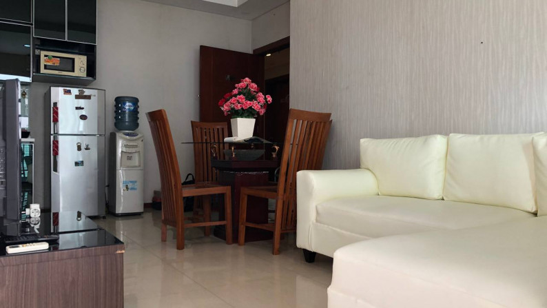 FOR RENT : Thamrin Residence 2 BR 65m2 Fully Furnished