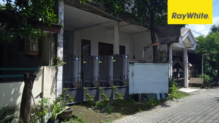 Rumah di Taman Pondok Indah, Wiyung, Surabaya